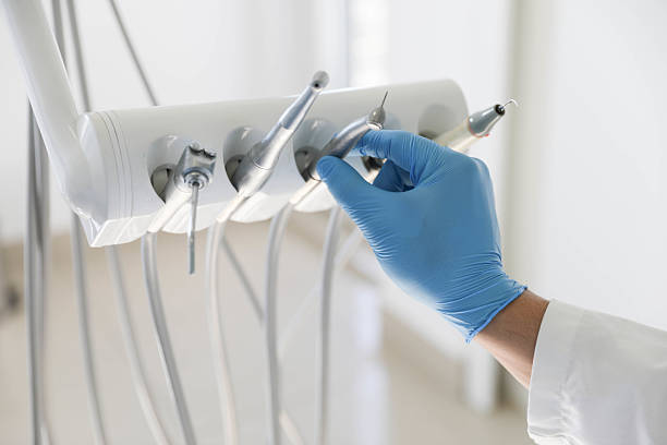 Professional Tooth Extraction technician working in Laurens County County, SC